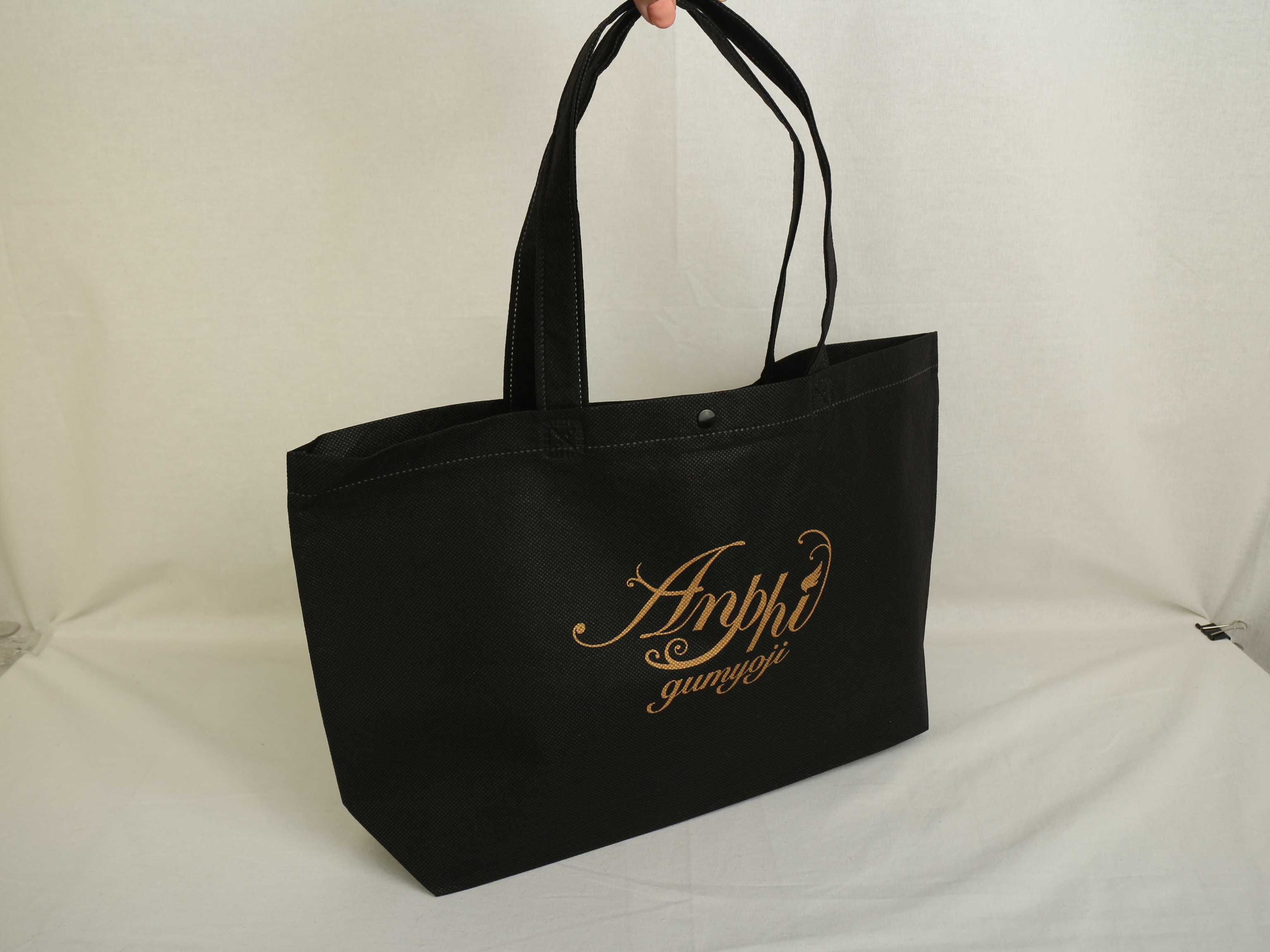 神奈川のヘアサロン様のオリジナル不織布バッグ